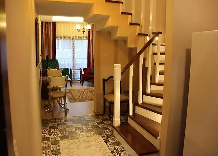 R A Rolex Alsancak Hotel 3*