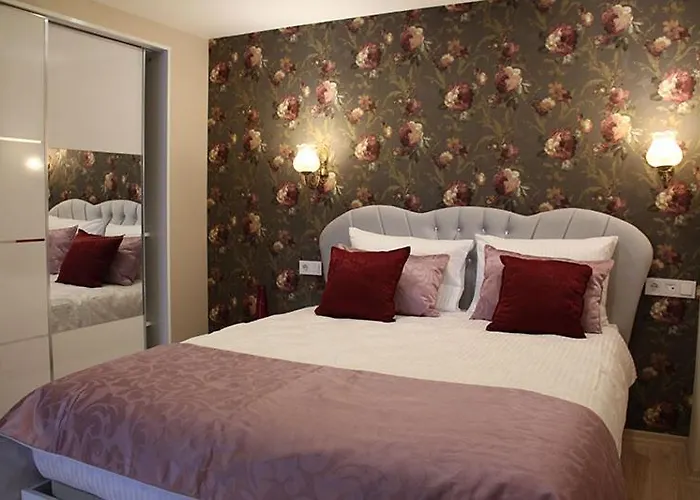 R A Rolex Alsancak 호텔